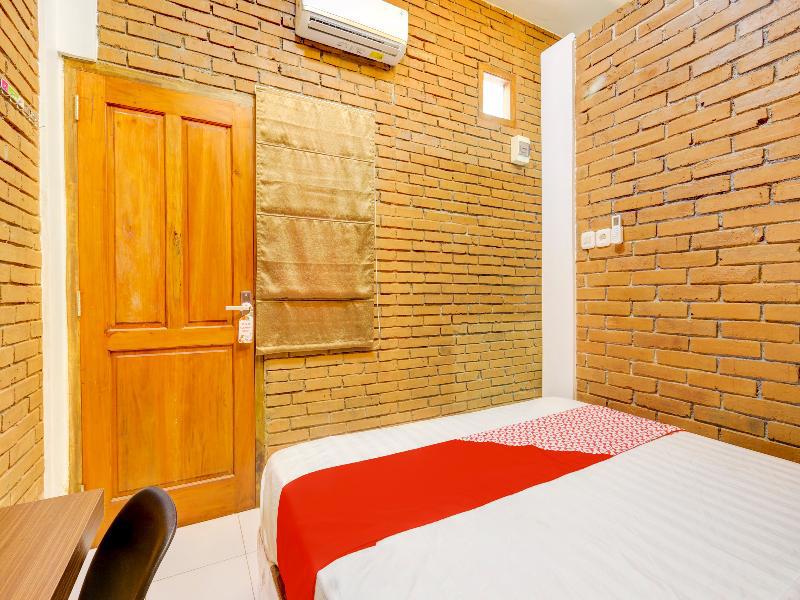 D Kost In Kandri Semarang