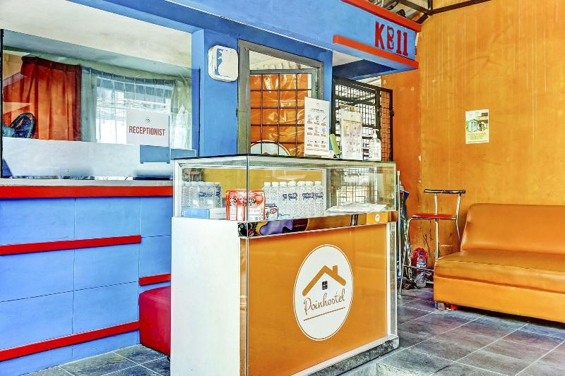 Super Oyo 90692 Point Hostel