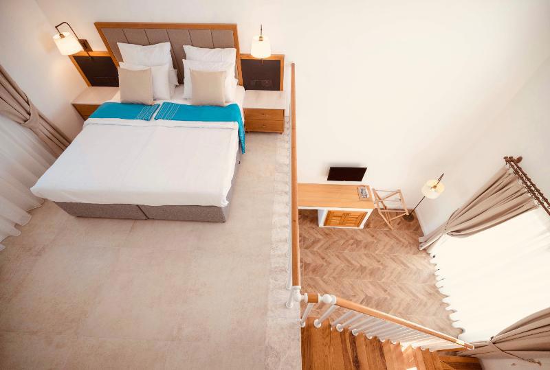 Palmonte Suites Hotel