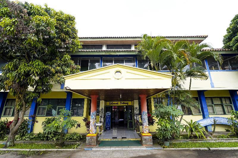 Spot On 91064 Wisma Lec Syariah