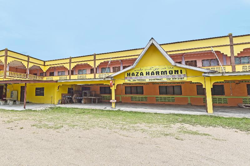 Oyo 90454 Haza Harmoni Guesthouse