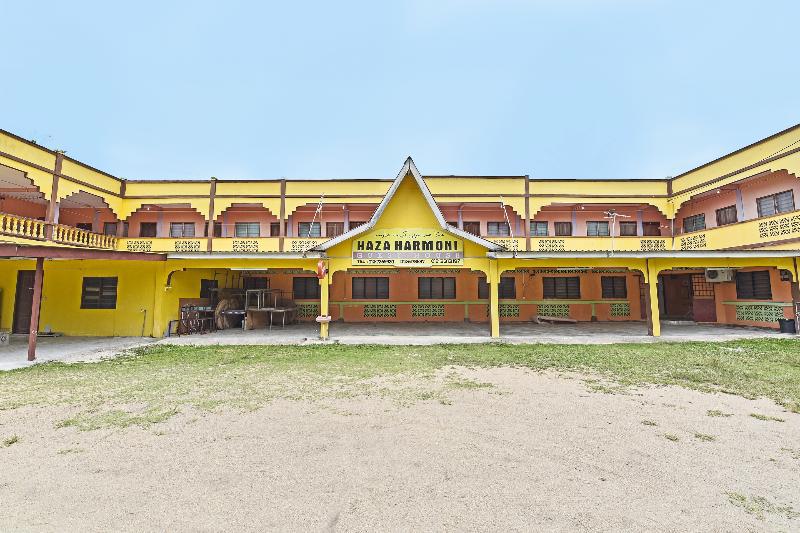 Oyo 90454 Haza Harmoni Guesthouse