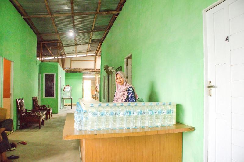 Oyo 91051 Penginapan Pondok Ratu 354