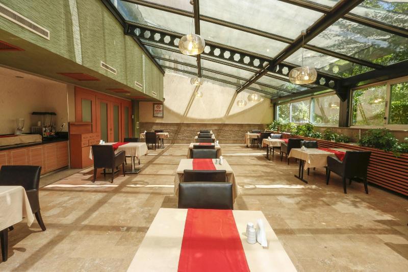 Nuzhet Hotel fotoğrafı