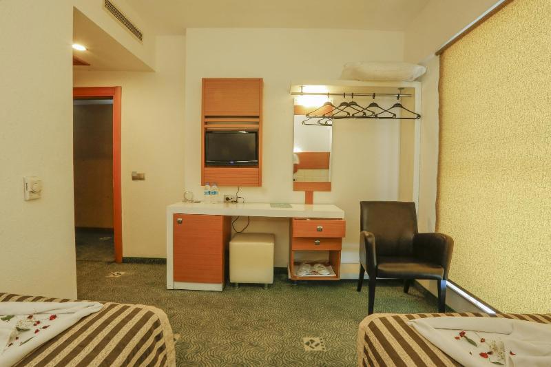 Nuzhet Hotel galeri fotoğrafı