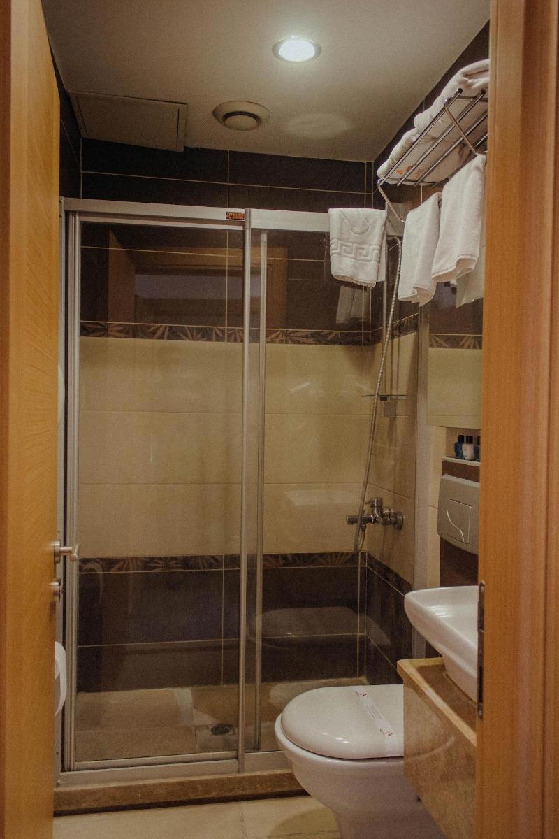 Nuzhet Hotel galeri fotoğrafı