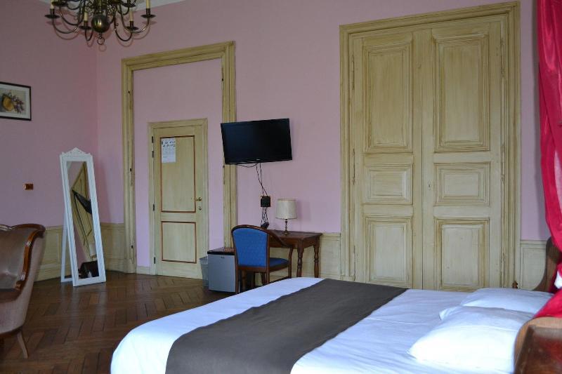 Domaine Du Chateau De La Neuville