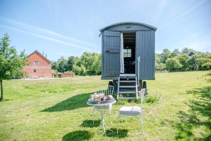 Abbey Shepherds Hut, Eye