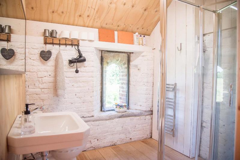 Abbey Shepherds Hut, Eye