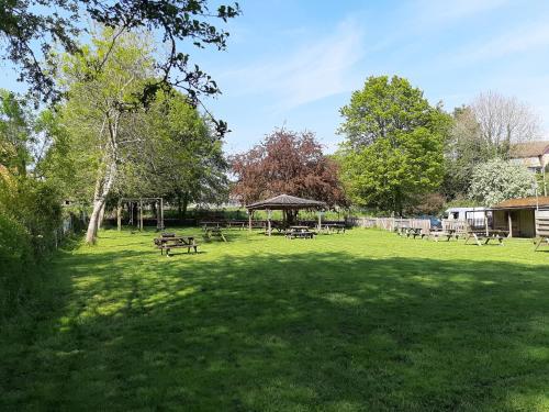 The Pear Tree Inn