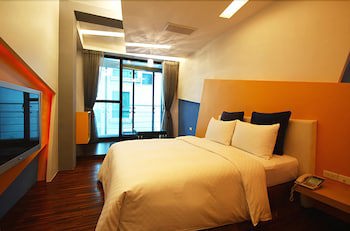 Gold Sandy Beach Hotel