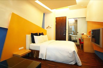 Gold Sandy Beach Hotel