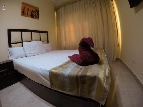 City Hotel