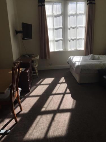 Gateway Lodge