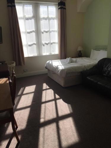 Gateway Lodge