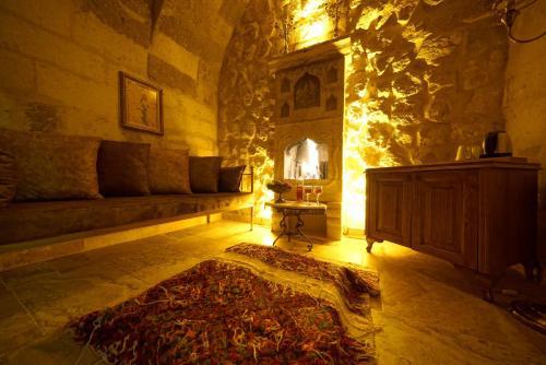Serenus Cave Suites