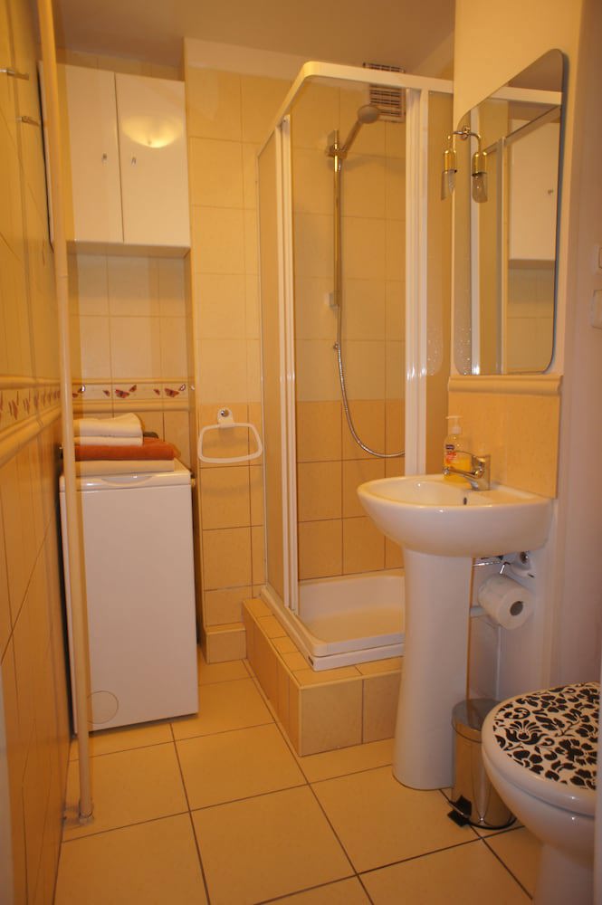 Bonapartments
