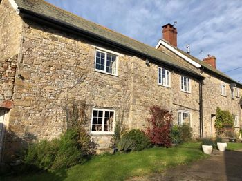 Kates Farm Bed And Breakfast
