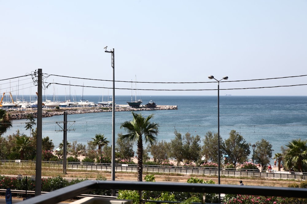 Unique Flat With Sea View
