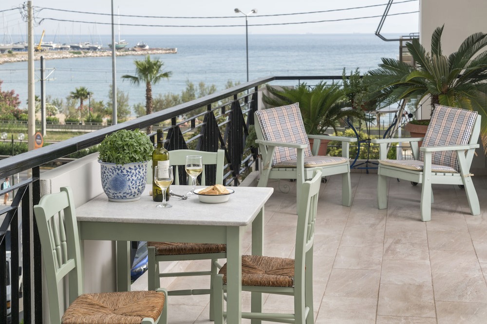 Unique Flat With Sea View