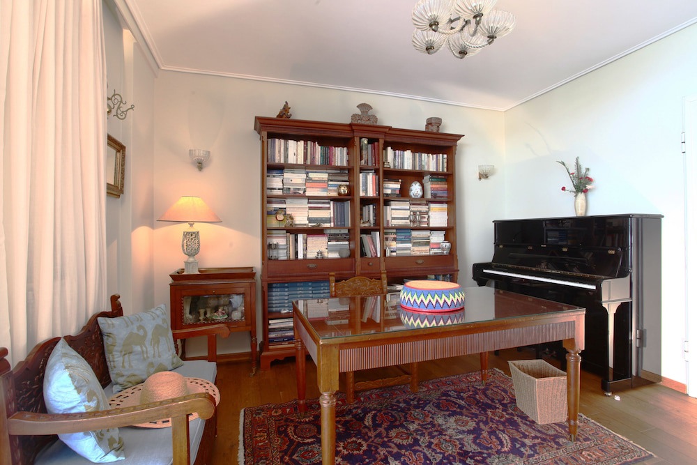 Unique Flat With Sea View
