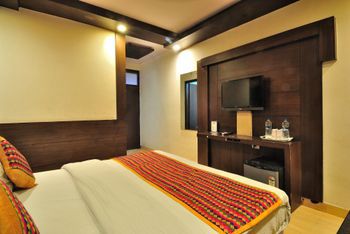 Check In Room Main Bazar