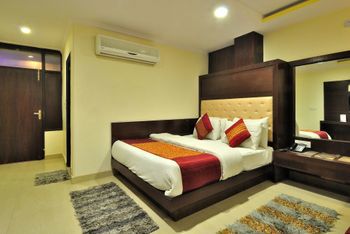 Check In Room Main Bazar