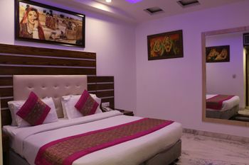 Check In Room Main Bazar