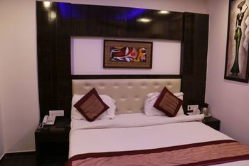 Check In Room Main Bazar