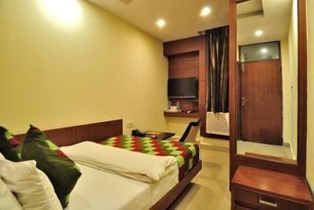Check In Room Main Bazar