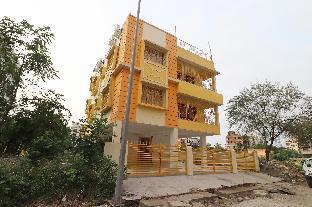 Hotel Yellow Rose
