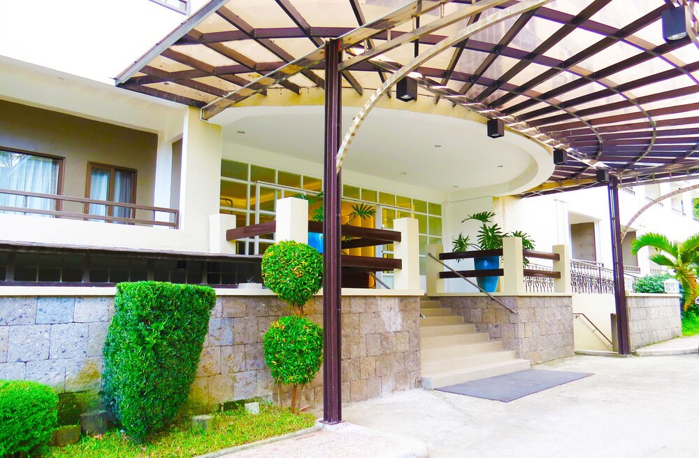 Whitewoods Hotel