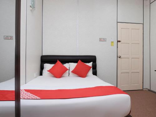 Oyo 90180 Gemilang Hotel Kerteh