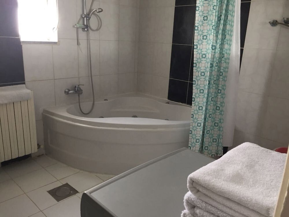 Dabouq Luxury Spaceous Apartment