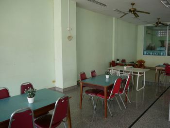 All Day Hotel