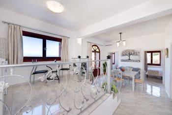 Aspalathos Suites