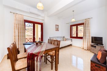 Aspalathos Suites