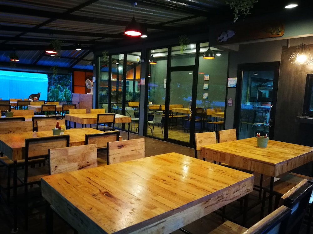 Baan Rom Lom Yen