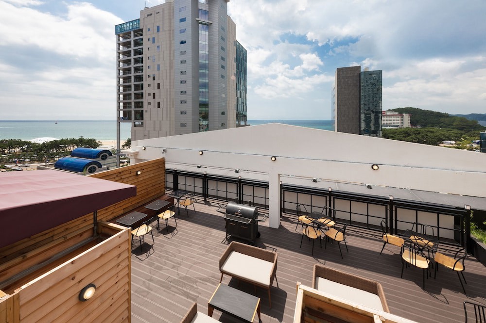 Ark Blue Hotel