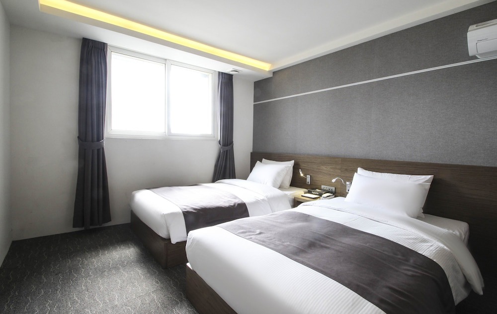 Ark Blue Hotel