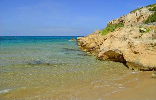 Riverside Hotel & Pools & Beach Club