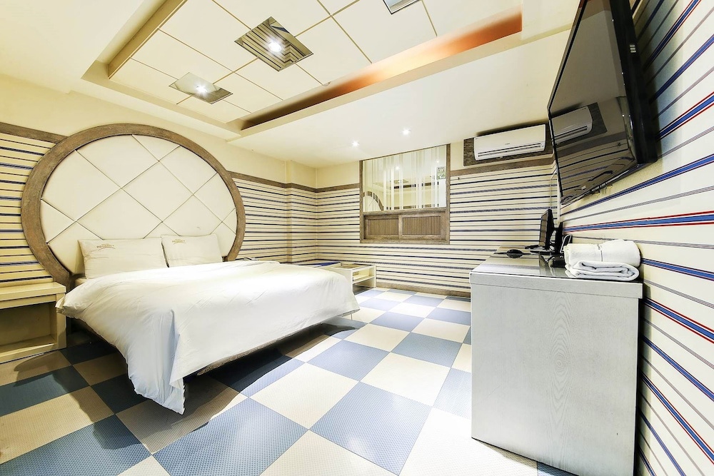 Bundang Regency Hotel