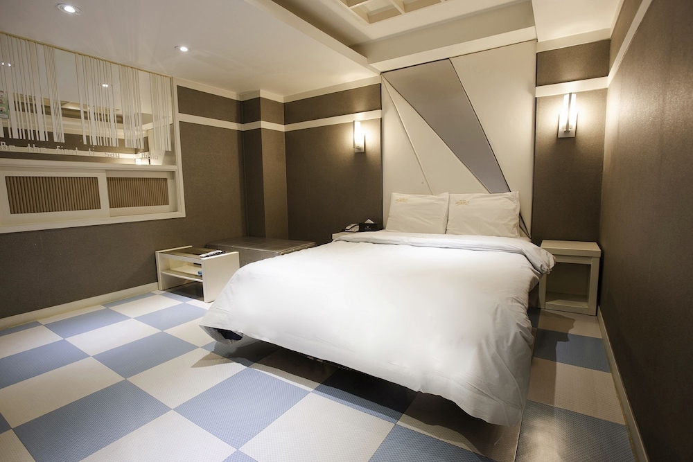 Bundang Regency Hotel