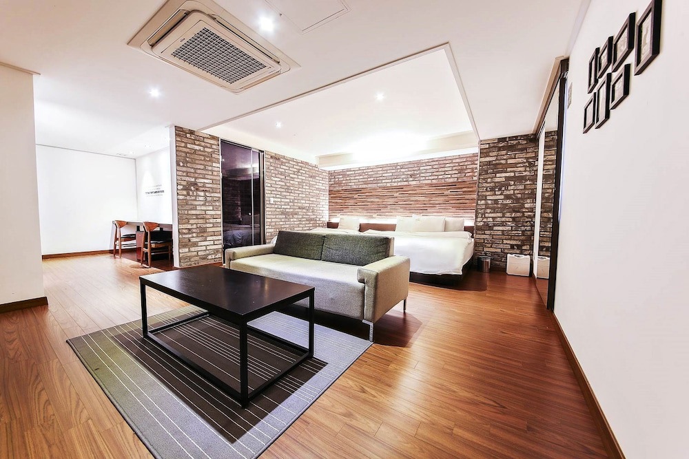Bundang Regency Hotel