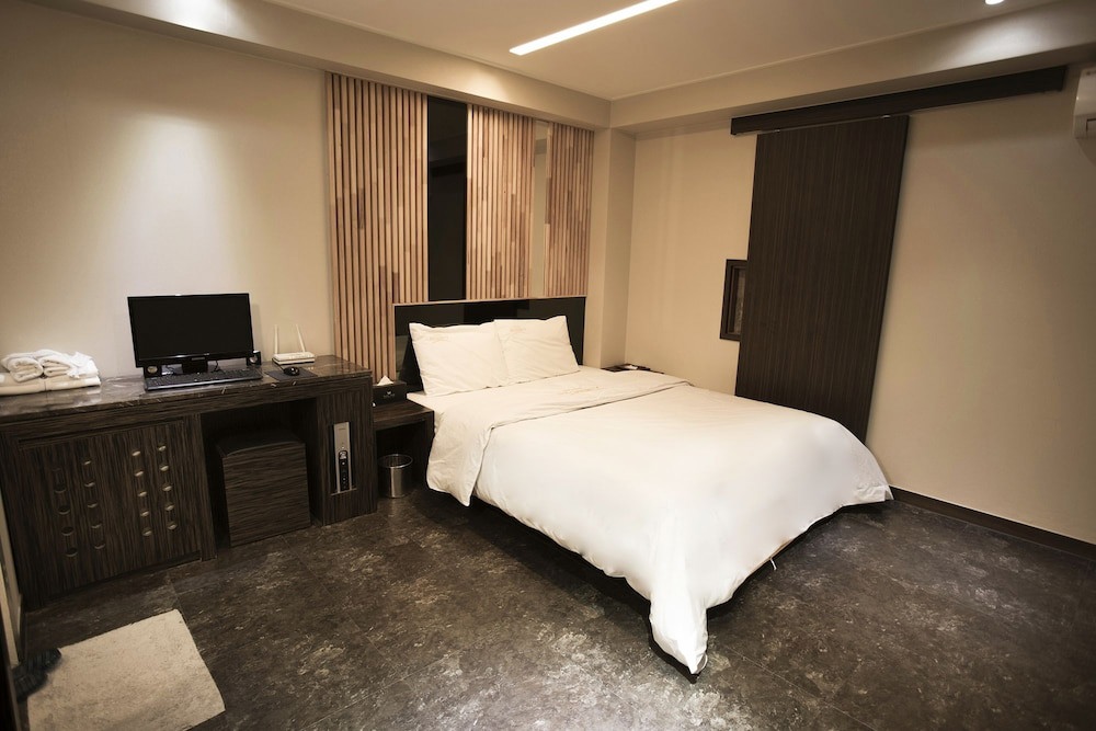 Bundang Regency Hotel