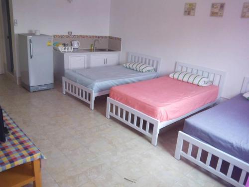 Room In Condo - Impact Thunder Dome Service Taxi
