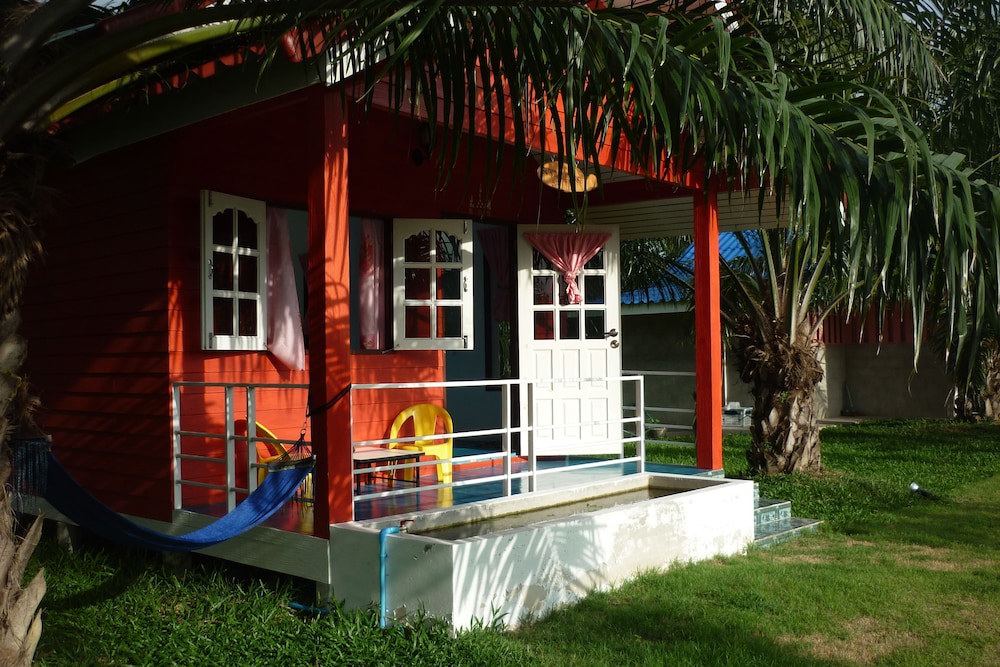 Maneemudjalin Resorts Farm Stay