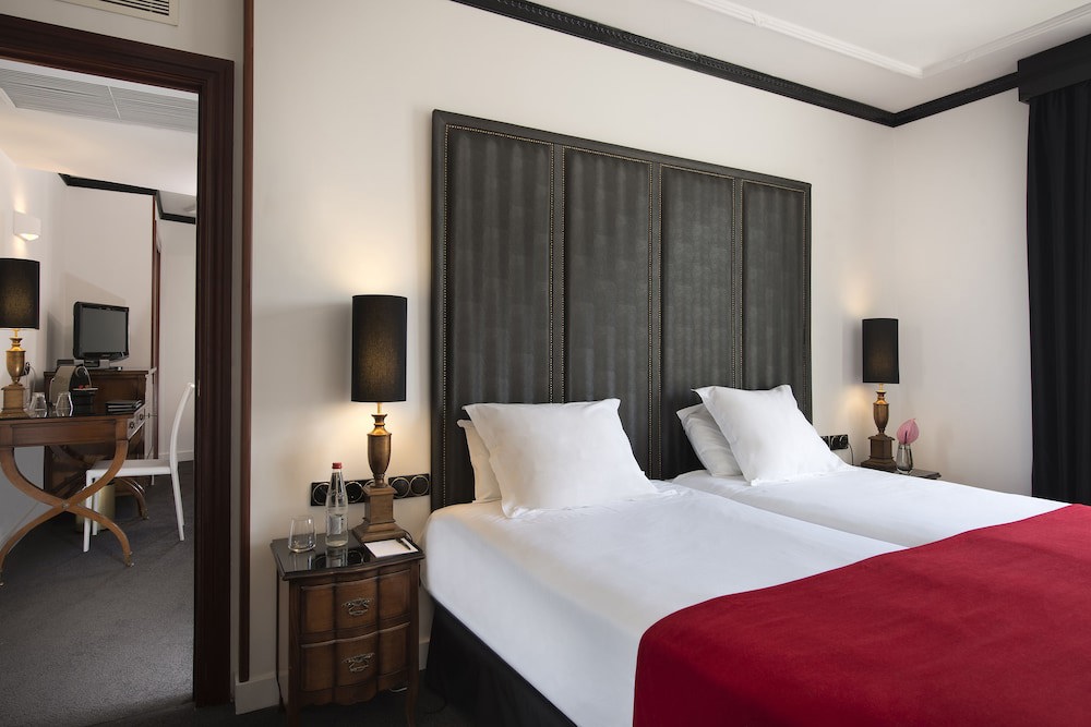 Melia Paris Tour Eiffel
