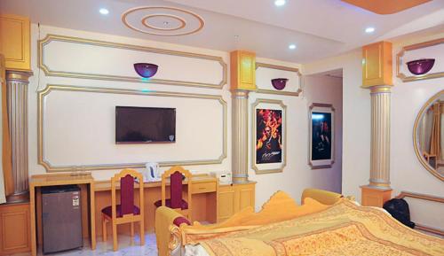 007 Universe Resort
