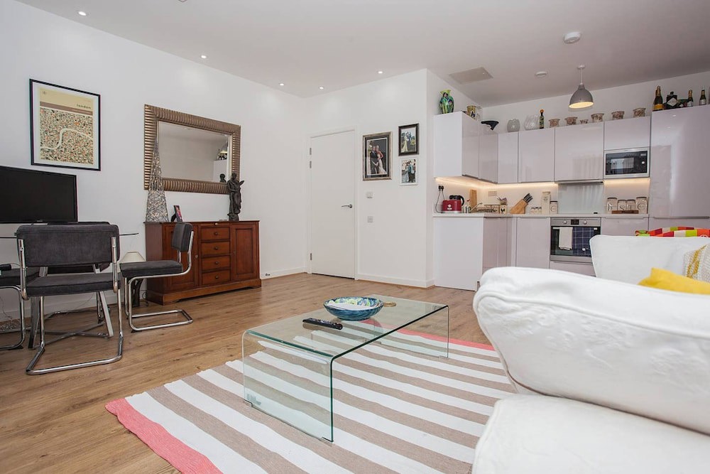 Fantastic Modern 2 Bedroom Flat In Lambeth